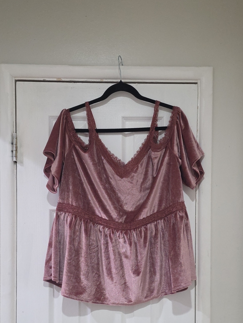 City Streets Velvet Cold-Shoulder V-Neck Top in Dusty Rose